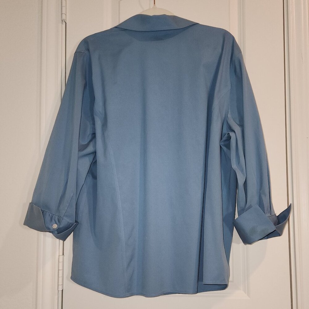 Talbot's Wrinkle Resiant 3/4 sleeve Button Up Shirt Size 18W Blue - Picture 2 of 8